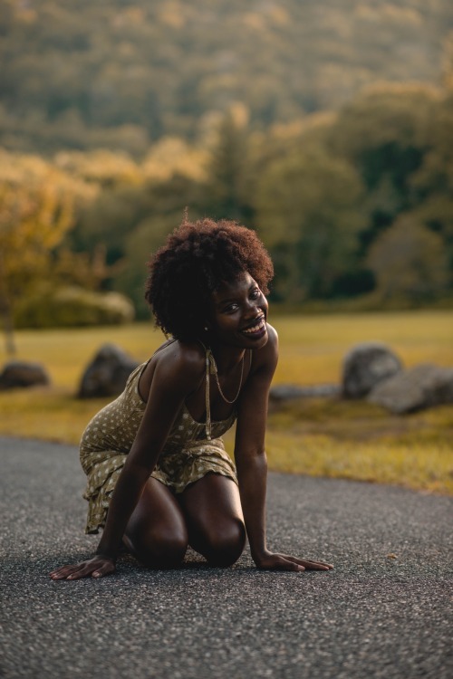 blackfashion:Protect Black Women. Support Black Women. Love Black Women. Instagram: Soulatea Shot by: OneGunGutty 