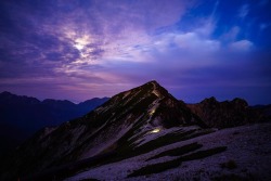 rainie-is-seasonchange:Snow mountain.Mount Karamatsu in Nagano, Japan.