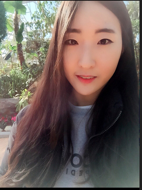 alsrudgnsdlqslek: 이름 김민정 나이 91년생 사는곳 전라도 익산시 남친있는데 남사친들한테 보지벌리는 씹보지년이에요  이년이랑 섹파로 지내다가 차단당해서  신상팝니다ㅎ