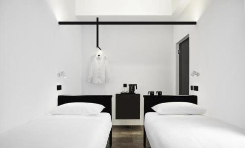 keepingitneutral: Hotel Mono, Singapore