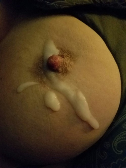 eatshisowncreampie: cum-n-tits: Thanks for the submission, great thick load on some awesome big ti