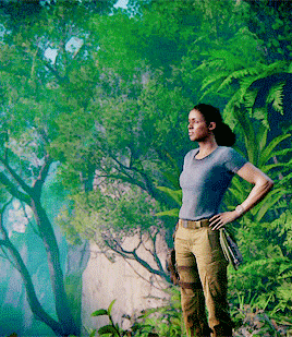 poisonivyys:Chloe: And look…(for @arsuf)