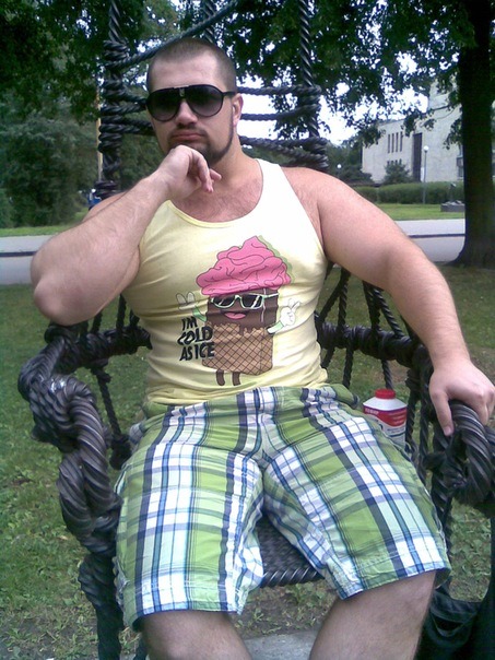 superbears:  WHO IS THIS SUPER THIC CUTIE? 