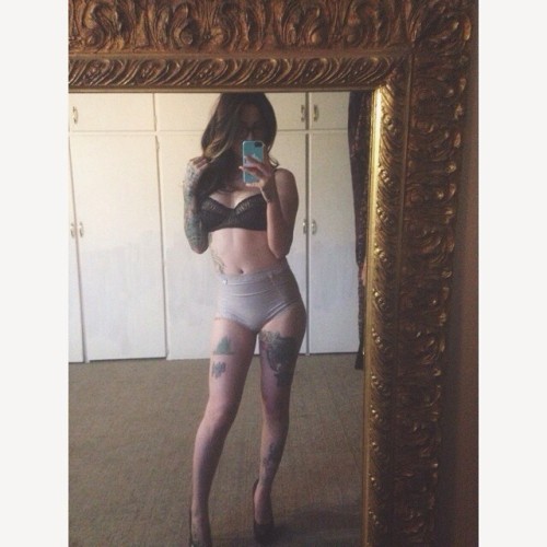 missoliviablack:  #sgsundies @suicidegirls @jessytai (at Royal Arts District ) 