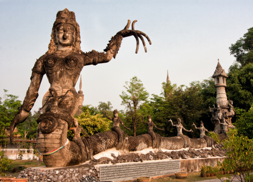 sixpenceee:  Sala Keoku is a park featuring giant fantastic concrete sculptures inspired by Buddhism and Hinduism. It is located near Nong Khai, Thailand.  
