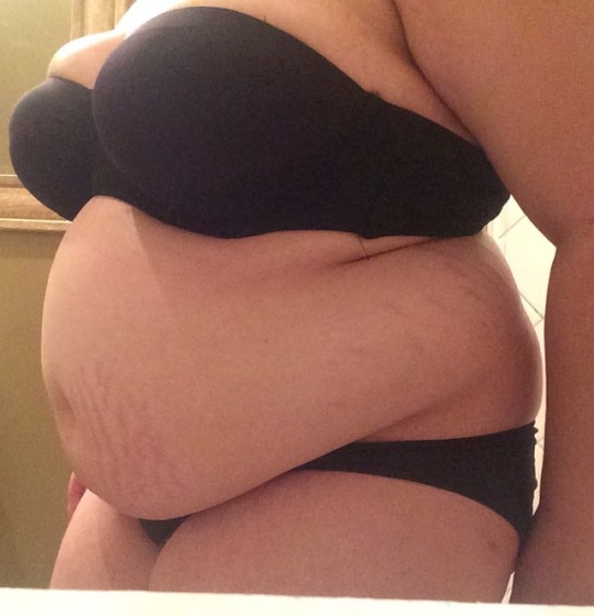 greedyofficefatty:  My backs started to hurt from all this standing up…is that a bad sign? 🐷 