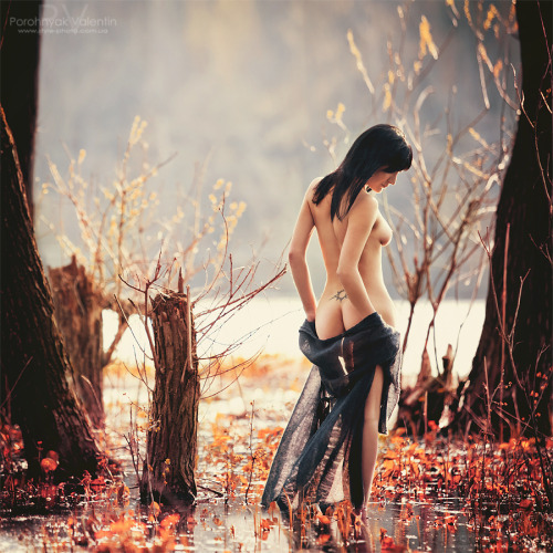 zoegem-heartofanangel:  She is the the elements of the earth. She rises in the fires that burn. She flows freely  in the waters  of the world. She is  uncontainable  as she flies  into the zephyr winds. ©{zb} 