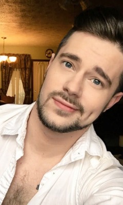 male-and-others-drugs:  Chris Crocker