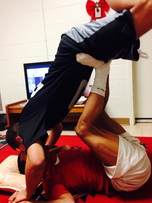 ovaadosedonconfidence:  Excited that our Seahawks are winning 