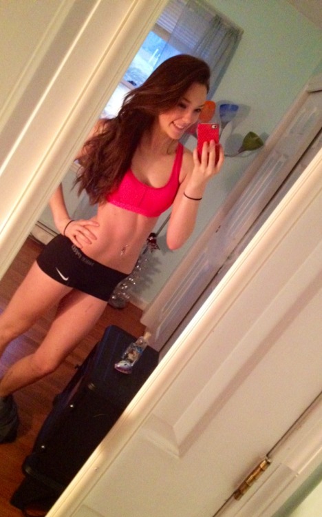 girls-selfies:  Girls & Selfie — FOLLOW ME INSTAGRAM