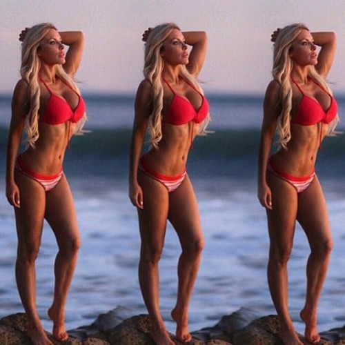 fitgymbabe:  Instagram: crystalhefner Great Pic! - Check out more of her pics: crystalhefner on Fit Gym BabeInstagram Caption: Triple threat. Edit by @xkelsi23xFollow Us For More Gym Babes - Updated hourly!Find Us On: Facebook | Instagram | Twitter |