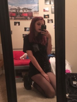 gothcare:  Me being cute again but also xXhard-coreXx