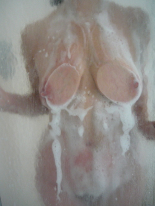 Porn photo Wife having fun in the shower ,she have awesome