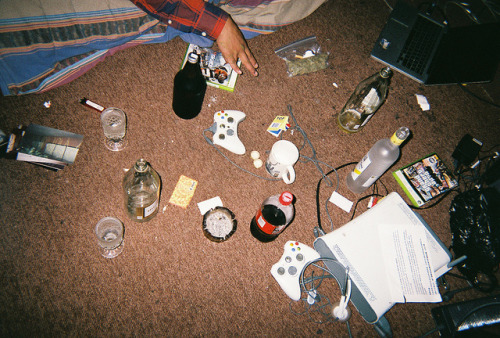 delusioned-youth:  collective—consciousness:  Today I found my friends, they’re in my head.  