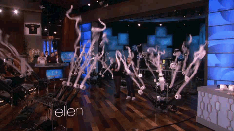 the-absolute-funniest-posts:  ellendegeneres: Science guy Steve Spangler teaches