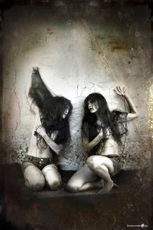 emanuelacauphoto: © Emanuela Cau autoportrait blog -  Facebook - Instagram 