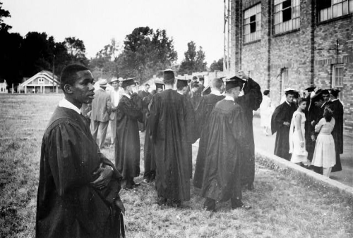 heylookitsarevolution:historicaltimes:Ernest Green, the first African-American to graduate from Litt