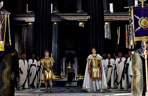 JOSEPH QUINN AS EMPEROR GETAGLADIATOR II TRAILER