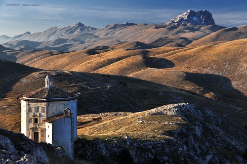 leradr:  Rocca Calascio, Abruzzo, Italy 