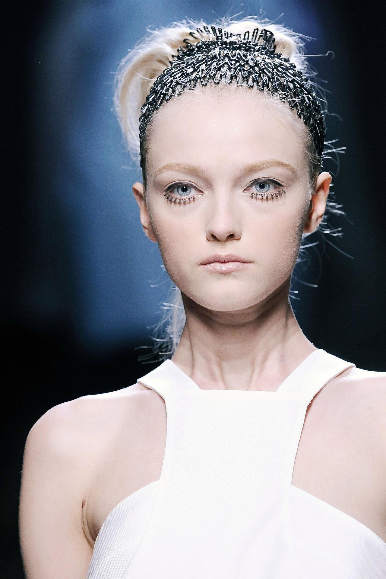 spunkh:  r0slyakova:  Vlada Roslyakova | YVES SAINT LAURENT SS 2010 (PFW)   Models