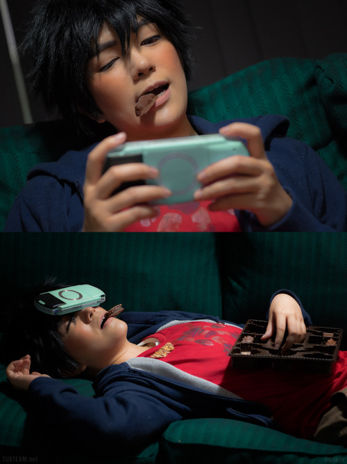 amgodfrey88:  behindinfinity:  We like to think that something like this led to Tadashi programming allergy precautions into Baymax. (•–•) Big Hero 6Hiro and Tadashi cosplay by Jin (me) and Miguel | photos by Reskiy More of our BH6 photos: [✖] 