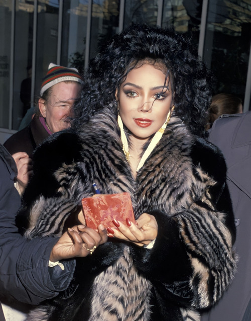 La Toya Jackson arriving to appear on &ldquo;Good Morning America&rdquo; (1989).