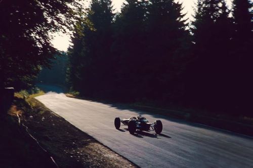 itsawheelthing:never forgotten … Jim Clark, 4 March 1936 – 7 April 1968what we miss … natural racetr