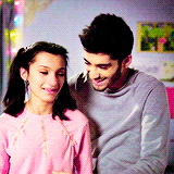 charlie-hunnam:  zayn malik + music videos 