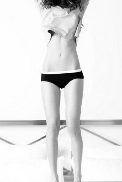 skin-and-bones-are-lovely:  I want legs like