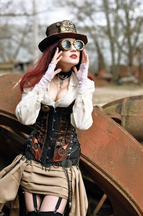 steampunkopath:  Steampunk Girls http://steampunkopath.tumblr.com/