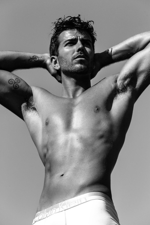 flyman1up:  Luis Freitas Melo by Arron Dunworth