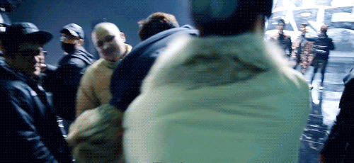 minbongs:  dae being carried by manager kang 