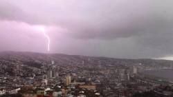 mifalsasonrisa:  Valparaíso 07-06-2014 