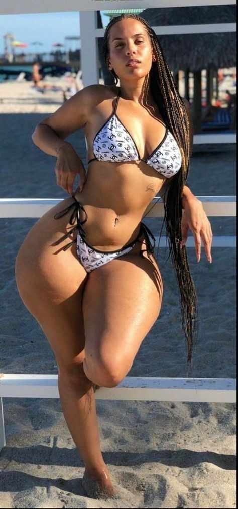 She2DamnThick Super Thick B