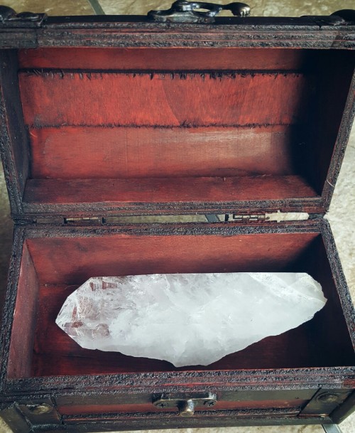 Witches Crystal box. Pictured here with a fairly large quartz piece. Optional moss cushion.SHOP