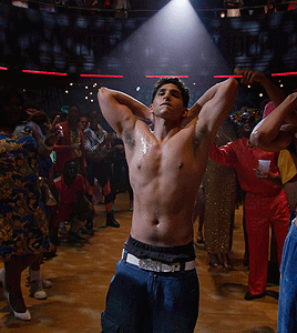lyrcbelacqua: ANGEL BISMARK CURIEL as Lil Papi Evangelista in Revelations (Pose 2x08). 