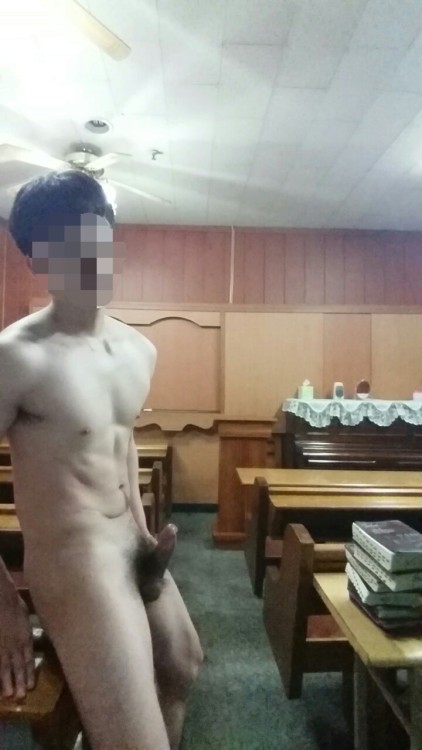 dirtyoutsidedick: In the church