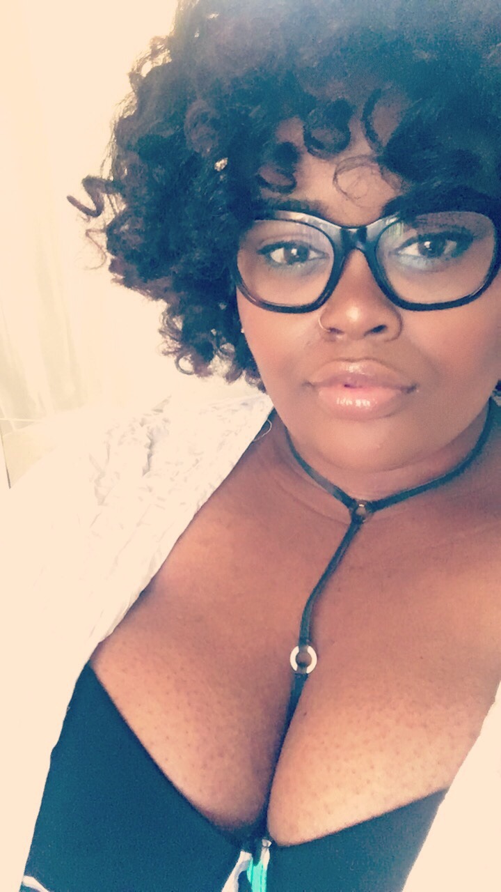 blackrebelz:  fatandbougie:issa muthafuckin full course meal 💕💕 #GodYes^^^This