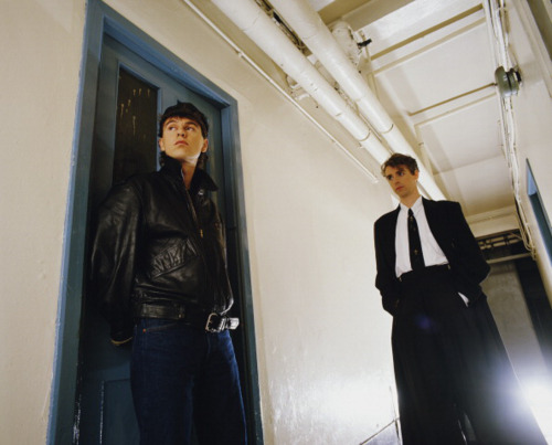 tennantsama: Photos shot by John Stoddart; July 1985.LOVE this entire photo-shoot.