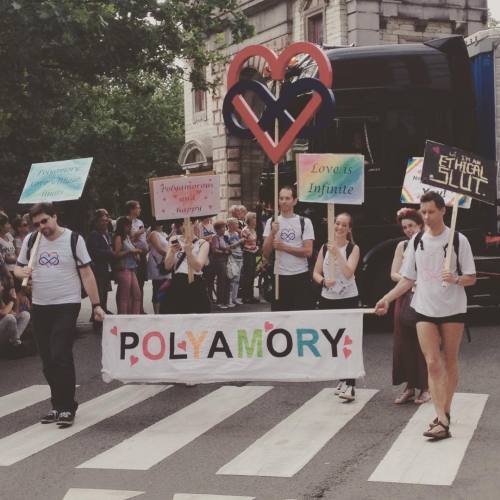 magnificentmoondinosaur:#polyamory #Pride #AntwerpPride I actually physically cried when I saw thi