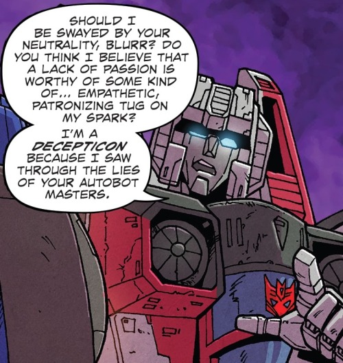 transfemstarscream:starscream in the new shattered glass issue…  ♡ Oh my gosh! SG Starscream! I’m s