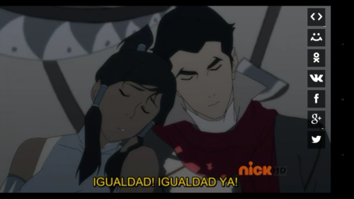 Soy la única que piensa que Mako (la leyenda de korra) se parece muchísimo a Derek Hale (teen Wolf) 