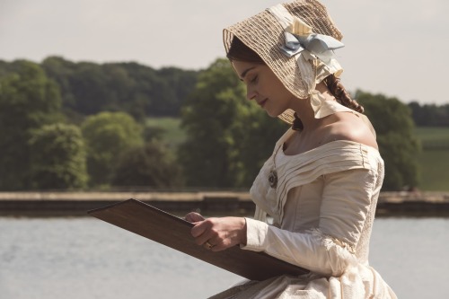 Costumes from Victoria (2016)