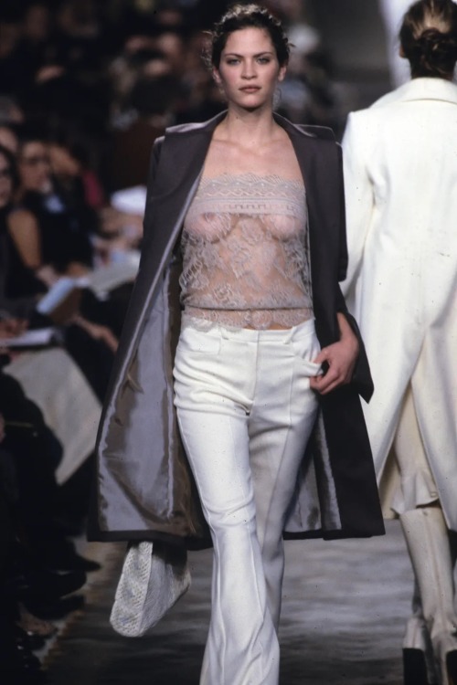 Chloe Fall 1999