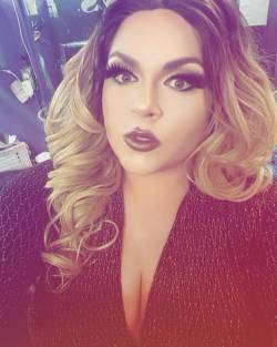 boy-to-girl-transformation:  Drag Queen Diva