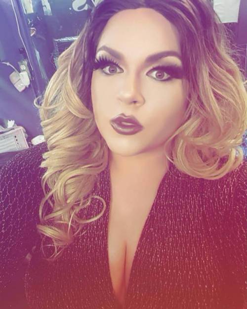 Sex boy-to-girl-transformation:  Drag Queen Diva pictures