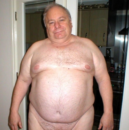 cacotuto: boonerdog2:oliver2833: luvolderchub-blog: chubcomic: Such beautiful grampas loo