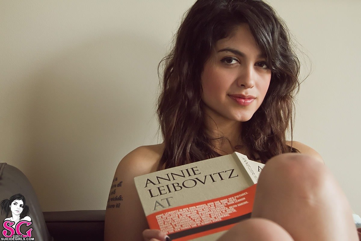 sglovexxx:  Trinidad Suicide