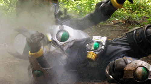 よりぬき切迫するヒーローたち ヒーローやられ 仮面ライダーバースが強化態の敵にスーツを破壊される