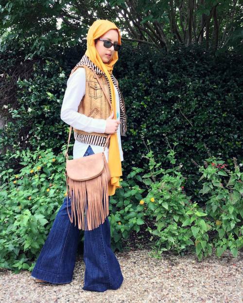 Fringe and Flares Wearing my mustard hijab from @gemini.scarves - I love how well it stays in place!